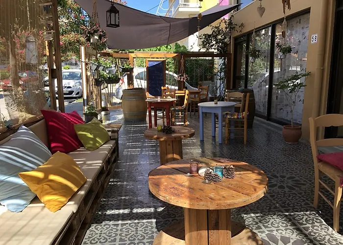 Rhodes Backpackers Boutique Hostel And Apartments Rhodes City